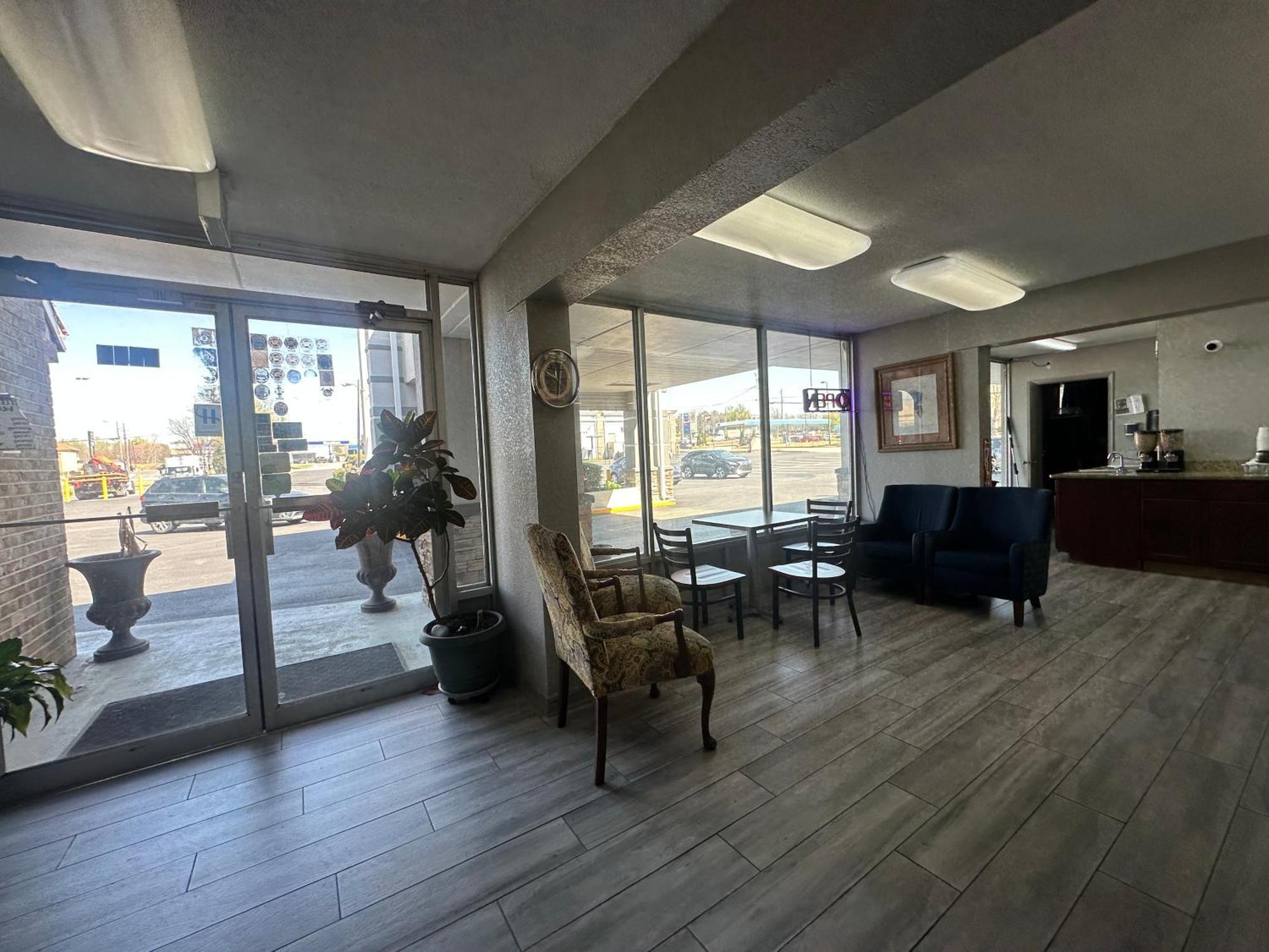 Executive Inn Locust Grove By Capital O Kültér fotó